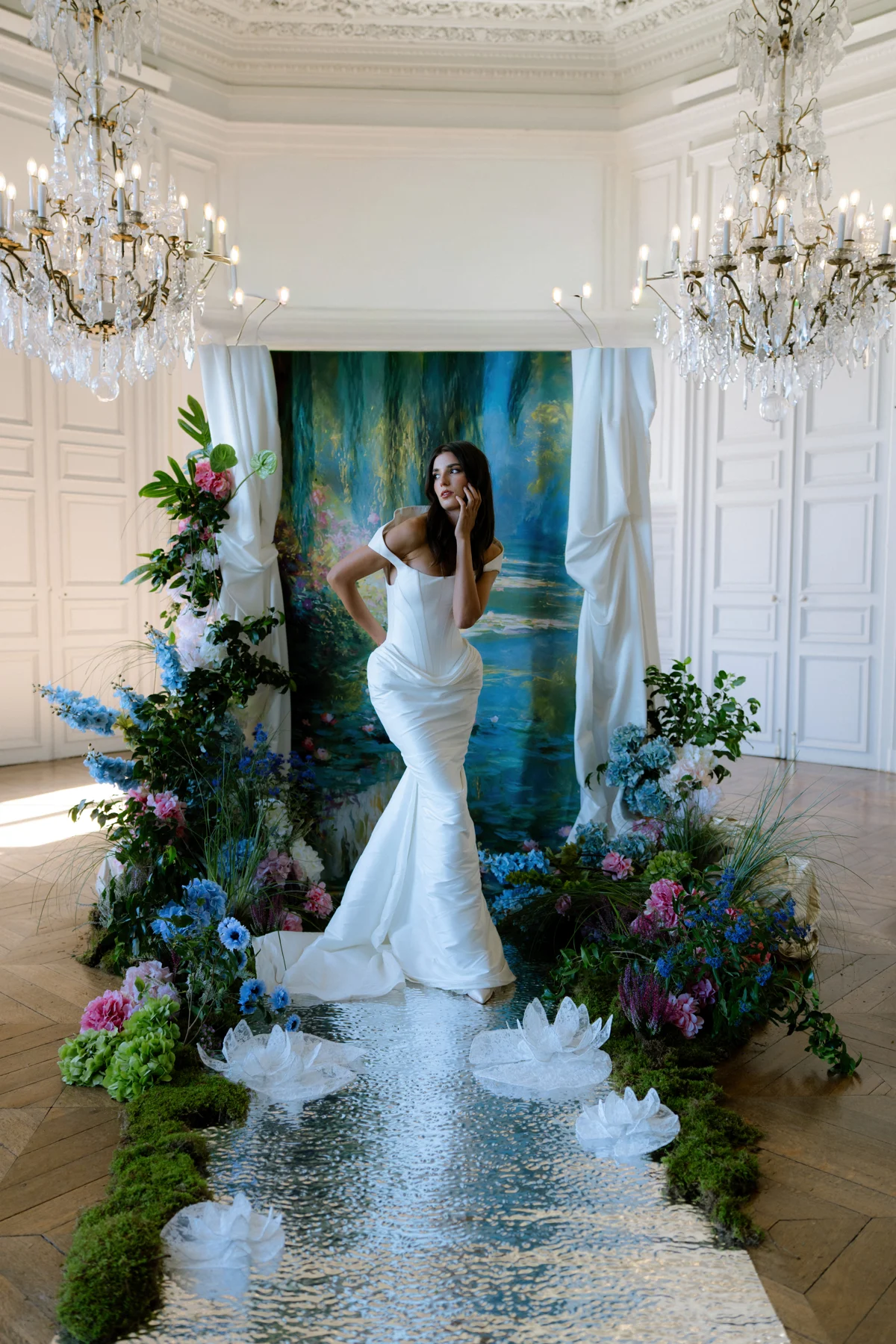 Décor floral dans les salons du Château de Boursault